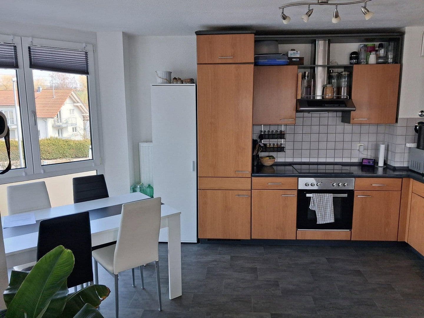 Pronájem bytu 2+1 60 m², Ummendorf, Bádensko-Württembersko Pronájem bytu 2+1 60 m², Ummendorf, Bádensko-Württembersko