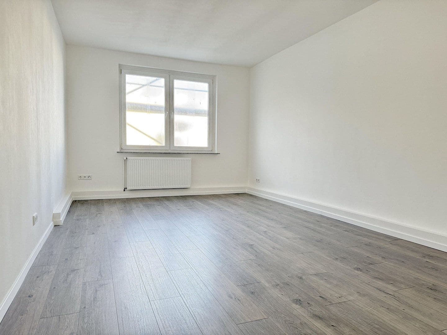 Pronájem bytu 3+1 82 m², Hochstr. 90, Hagen, Severní Porýní-Vestfálsko Pronájem bytu 3+1 82 m², Hochstr. 90, Hagen, Severní Porýní-Vestfálsko