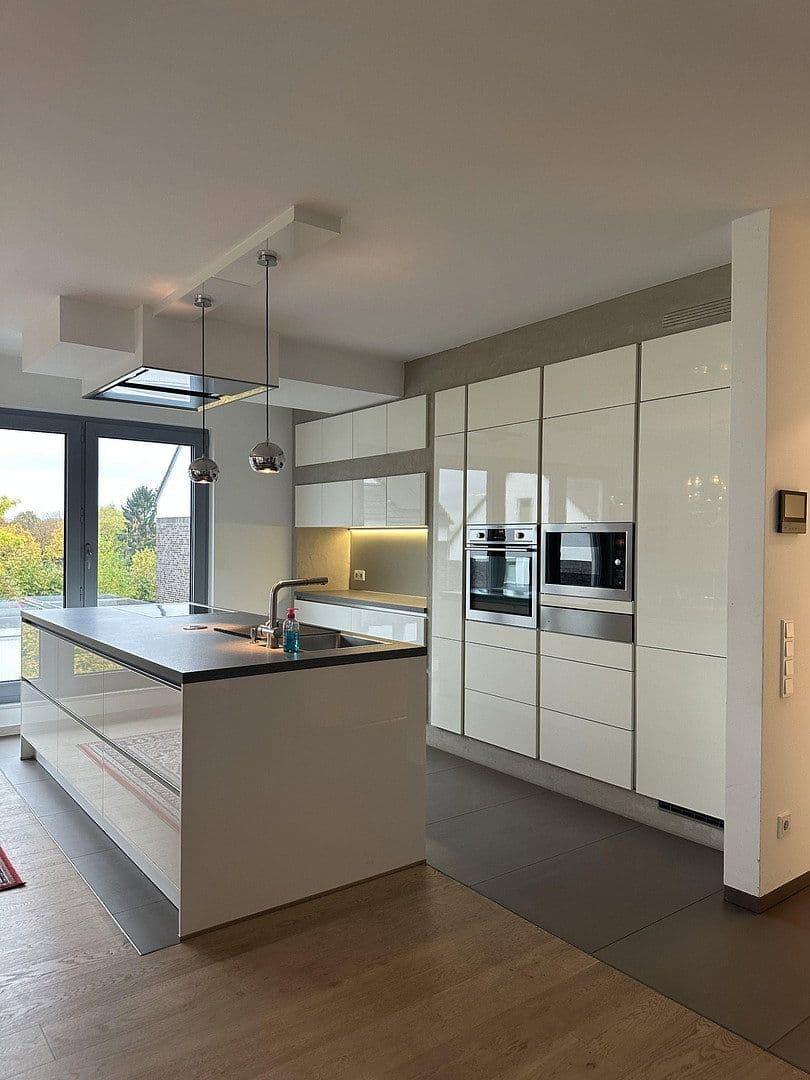 Prodej domu 346 m², pozemek 586 m², Witten, Severní Porýní-Vestfálsko Prodej domu 346 m², pozemek 586 m², Witten, Severní Porýní-Vestfálsko