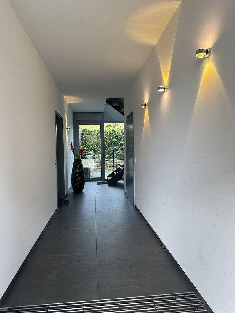 Prodej domu 346 m², pozemek 586 m², Witten, Severní Porýní-Vestfálsko Prodej domu 346 m², pozemek 586 m², Witten, Severní Porýní-Vestfálsko