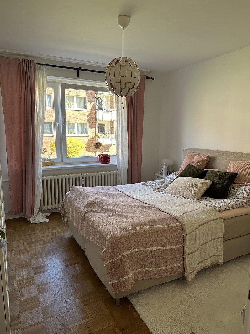 Pronájem bytu 3+1 60 m², Plathweg 12, Hamburg, Hamburg Pronájem bytu 3+1 60 m², Plathweg 12, Hamburg, Hamburg