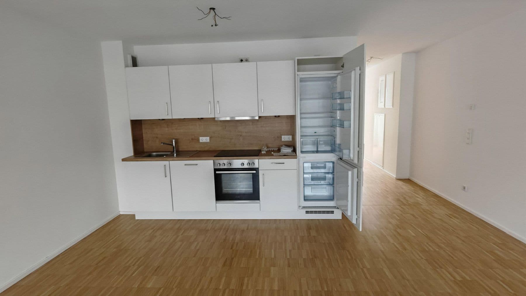 Pronájem bytu 2+1 70 m², Johanna-Dachs-Str. 36, Regensburg, Bavorsko Pronájem bytu 2+1 70 m², Johanna-Dachs-Str. 36, Regensburg, Bavorsko