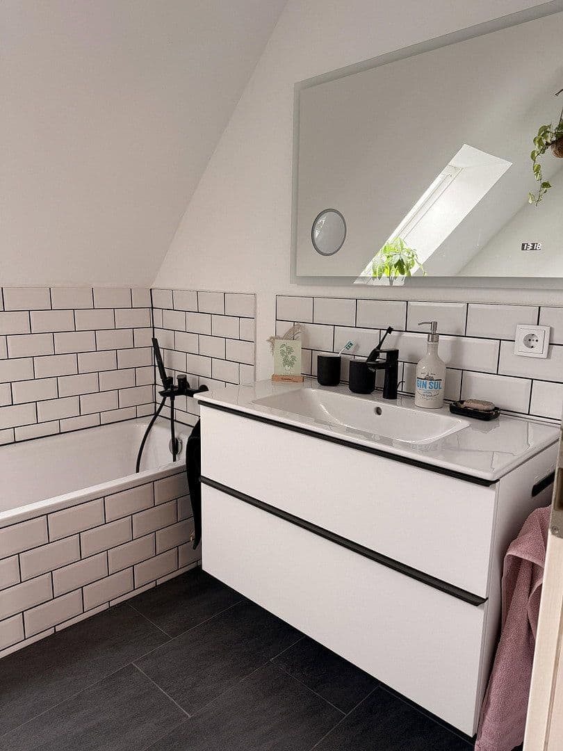 Prodej domu 113 m², pozemek 708 m², Wilhelm-Busch-Straße 22, Neumünster, Šlesvicko-Holštýnsko Prodej domu 113 m², pozemek 708 m², Wilhelm-Busch-Straße 22, Neumünster, Šlesvicko-Holštýnsko