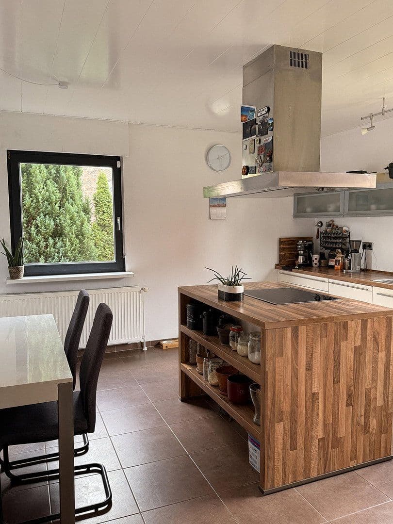 Prodej domu 113 m², pozemek 708 m², Wilhelm-Busch-Straße 22, Neumünster, Šlesvicko-Holštýnsko Prodej domu 113 m², pozemek 708 m², Wilhelm-Busch-Straße 22, Neumünster, Šlesvicko-Holštýnsko