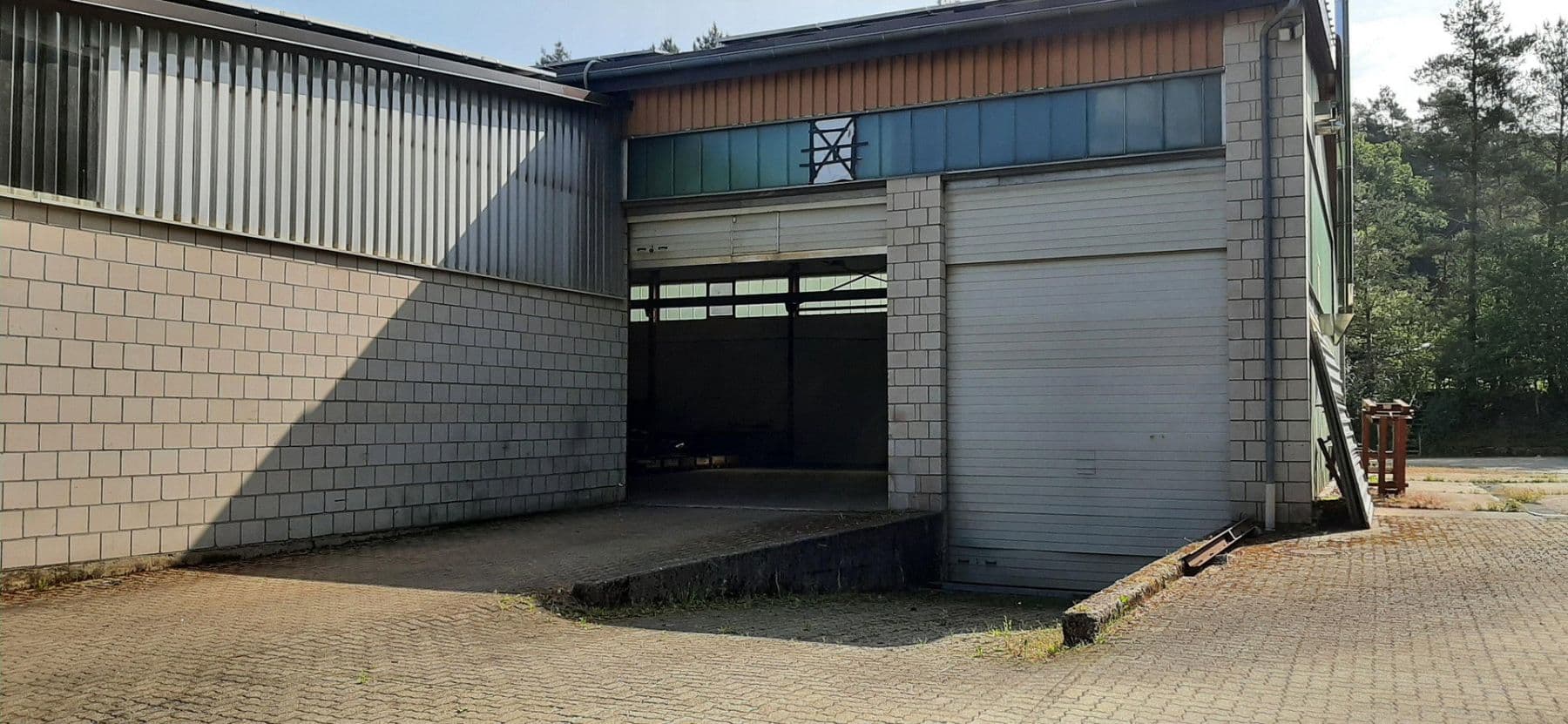 Pronájem nebytového prostoru 180 m², Dr. Humpert Straße 41, Mudau, Bádensko-Württembersko Pronájem nebytového prostoru 180 m², Dr. Humpert Straße 41, Mudau, Bádensko-Württembersko