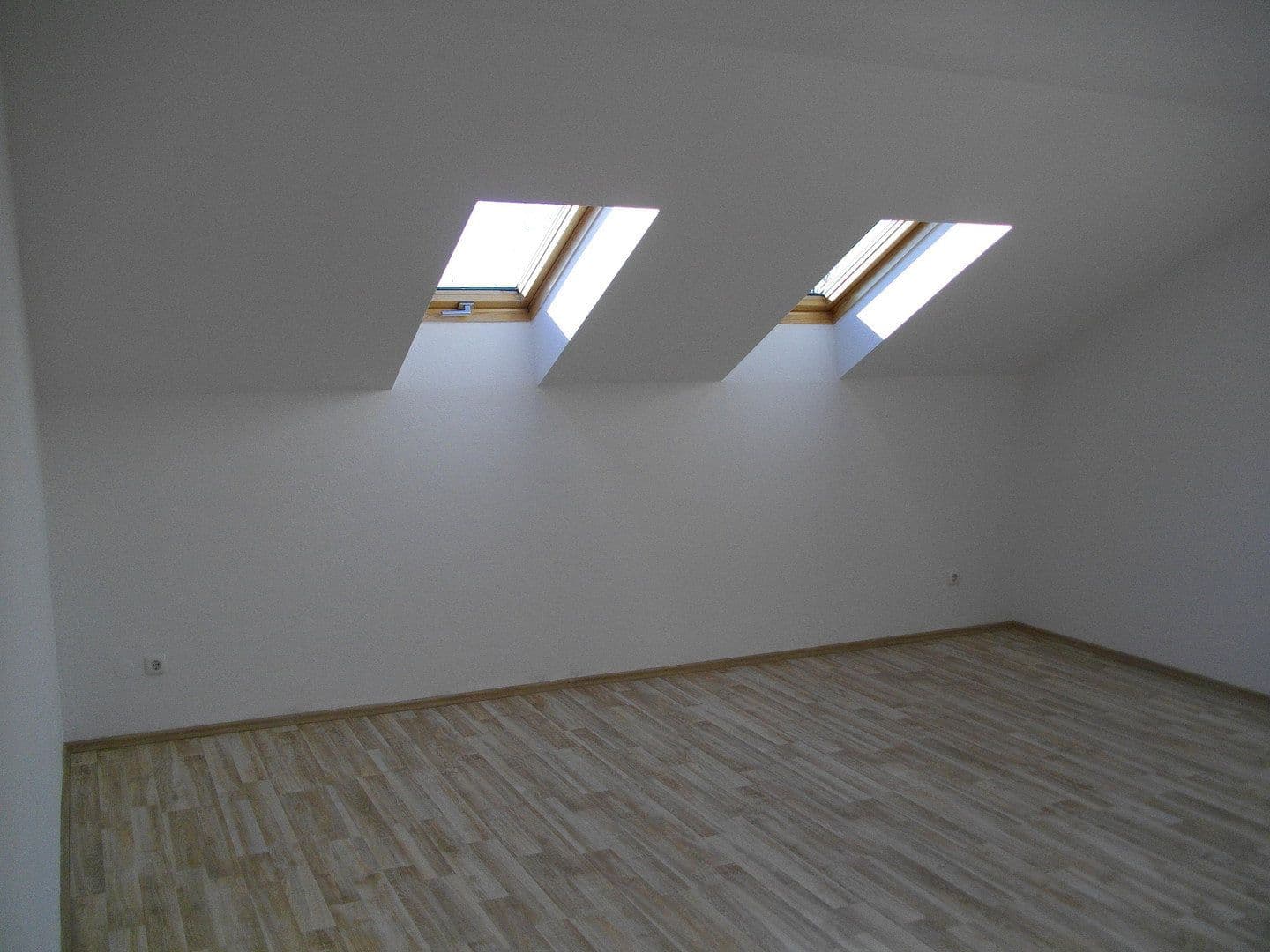 Pronájem bytu 3+1 80 m², Königsdorf, Bavorsko Pronájem bytu 3+1 80 m², Königsdorf, Bavorsko