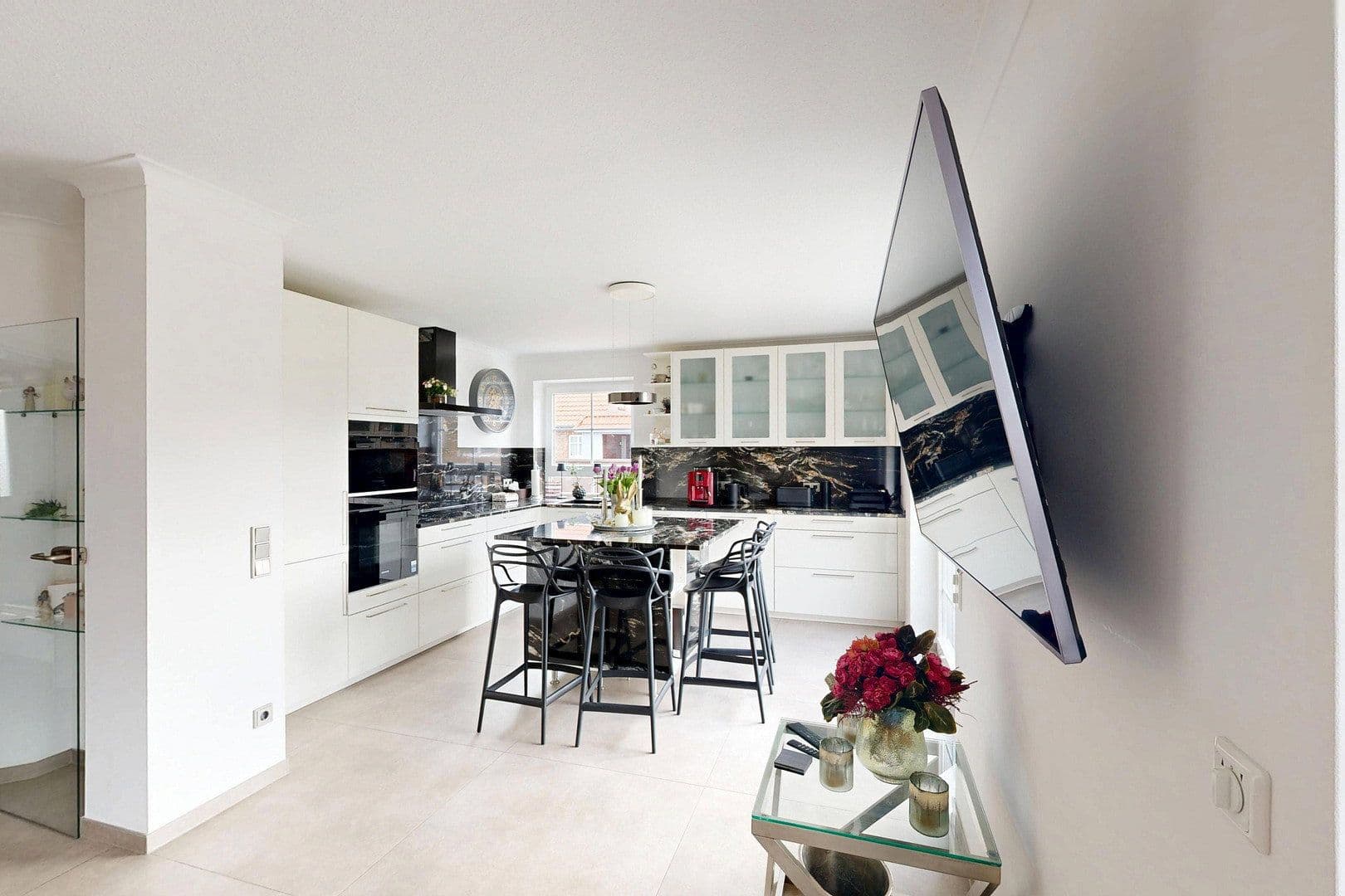 Prodej domu 124 m², pozemek 350 m², Lüneburg, Dolní Sasko Prodej domu 124 m², pozemek 350 m², Lüneburg, Dolní Sasko