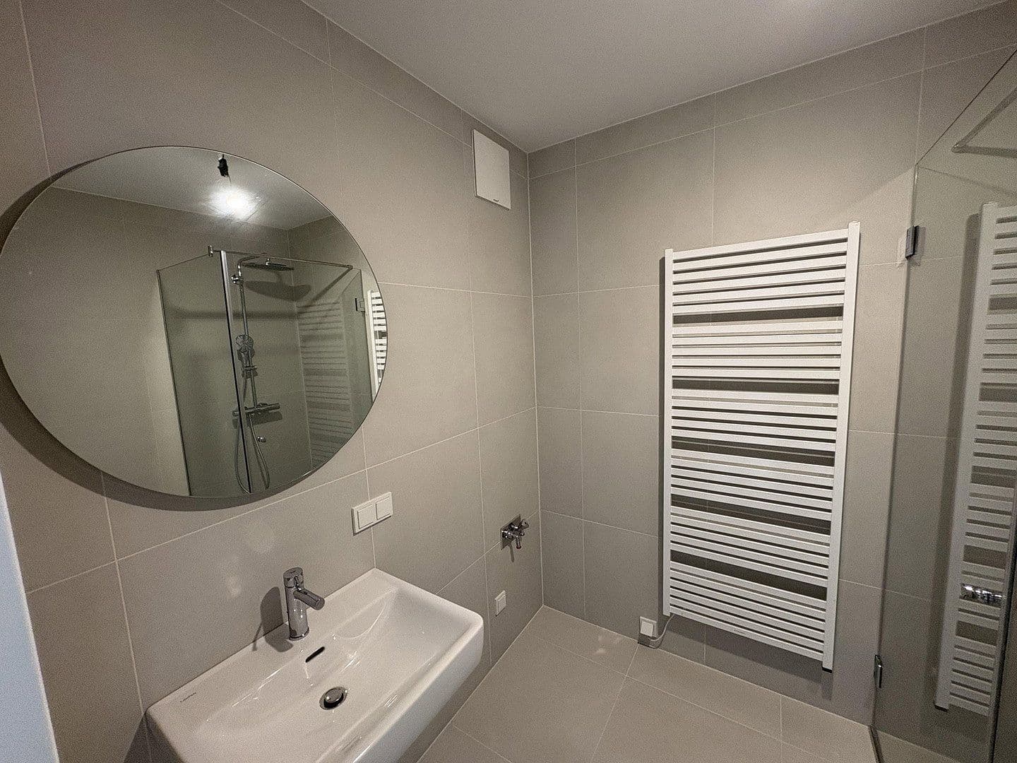 Pronájem bytu 3+1 65 m², Schimmelgasse, Wien, Wien Pronájem bytu 3+1 65 m², Schimmelgasse, Wien, Wien