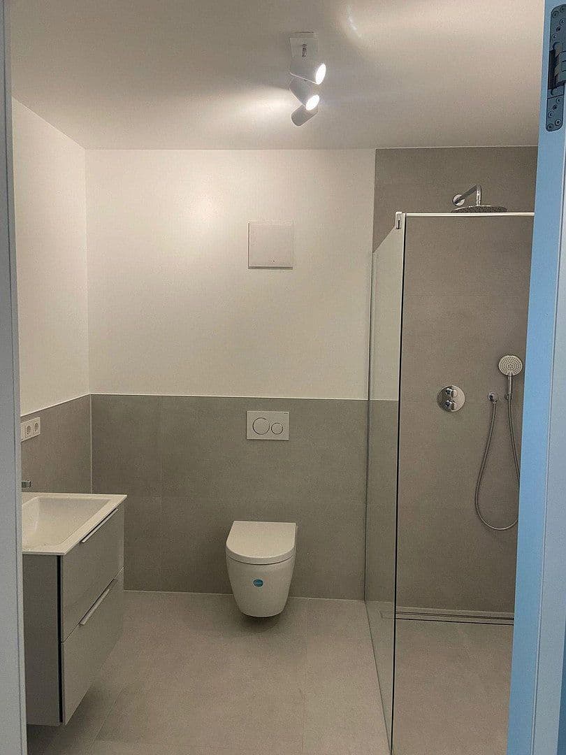 Pronájem bytu 2+1 65 m², Marienburgerstr 53a, München, Bavorsko Pronájem bytu 2+1 65 m², Marienburgerstr 53a, München, Bavorsko