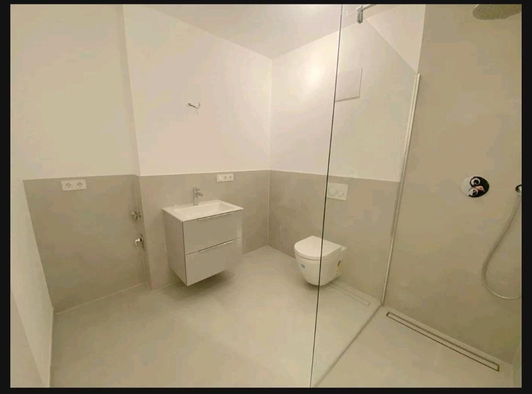 Pronájem bytu 2+1 65 m², Marienburgerstr 53a, München, Bavorsko Pronájem bytu 2+1 65 m², Marienburgerstr 53a, München, Bavorsko