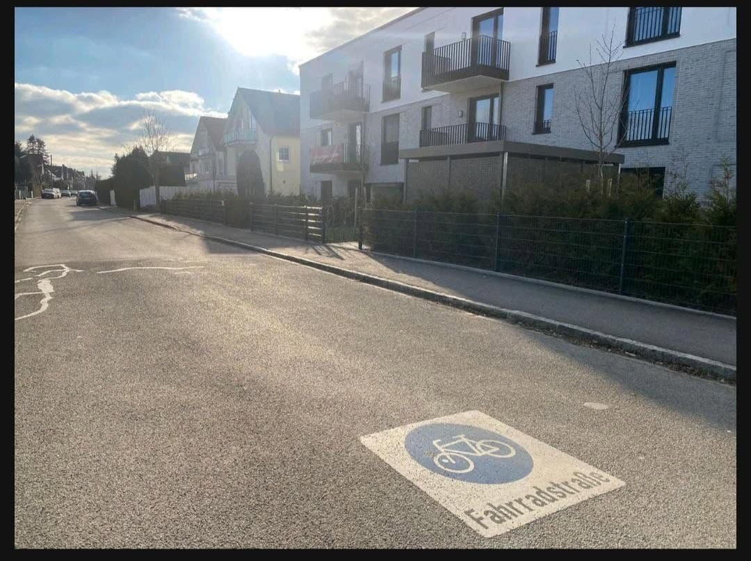 Pronájem bytu 2+1 65 m², Marienburgerstr 53a, München, Bavorsko Pronájem bytu 2+1 65 m², Marienburgerstr 53a, München, Bavorsko