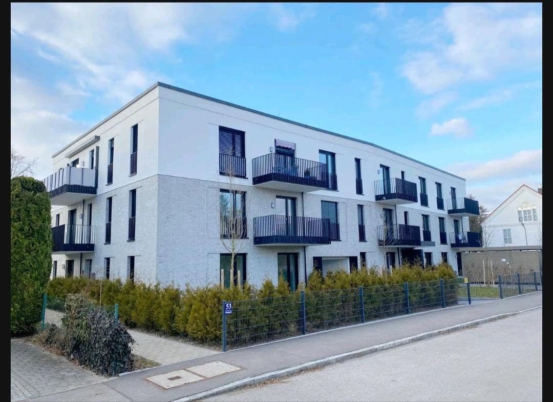 Pronájem bytu 2+1 65 m², Marienburgerstr 53a, München, Bavorsko Pronájem bytu 2+1 65 m², Marienburgerstr 53a, München, Bavorsko