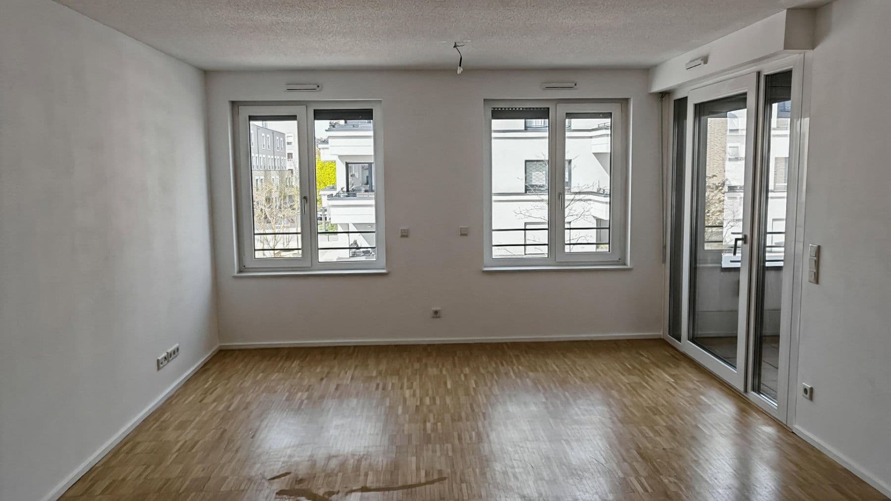 Pronájem bytu 2+1 69 m², Johanna-Dachs-Str. 36, Regensburg, Bavorsko Pronájem bytu 2+1 69 m², Johanna-Dachs-Str. 36, Regensburg, Bavorsko
