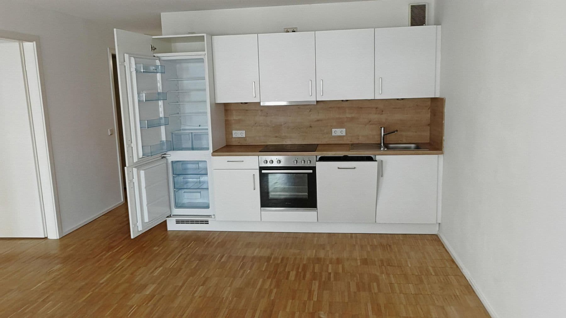 Pronájem bytu 2+1 69 m², Johanna-Dachs-Str. 36, Regensburg, Bavorsko Pronájem bytu 2+1 69 m², Johanna-Dachs-Str. 36, Regensburg, Bavorsko