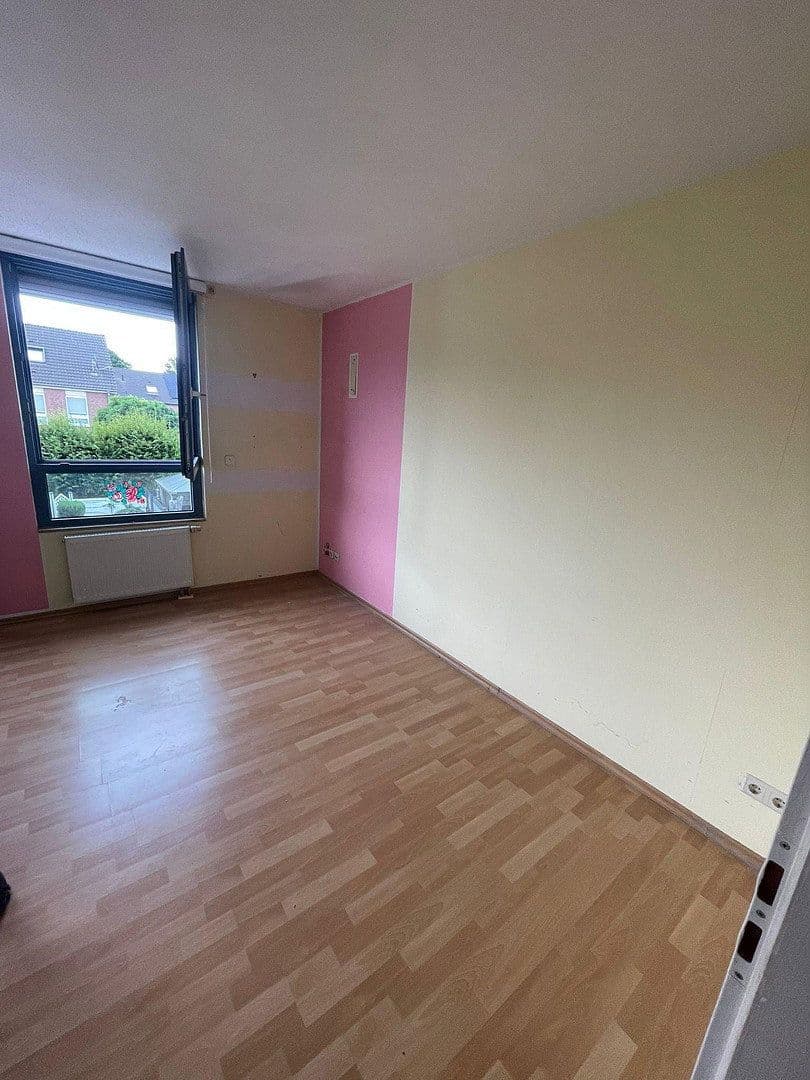 Prodej domu 115 m², pozemek 191 m², Duisburg Wanheim, Severní Porýní-Vestfálsko Prodej domu 115 m², pozemek 191 m², Duisburg Wanheim, Severní Porýní-Vestfálsko