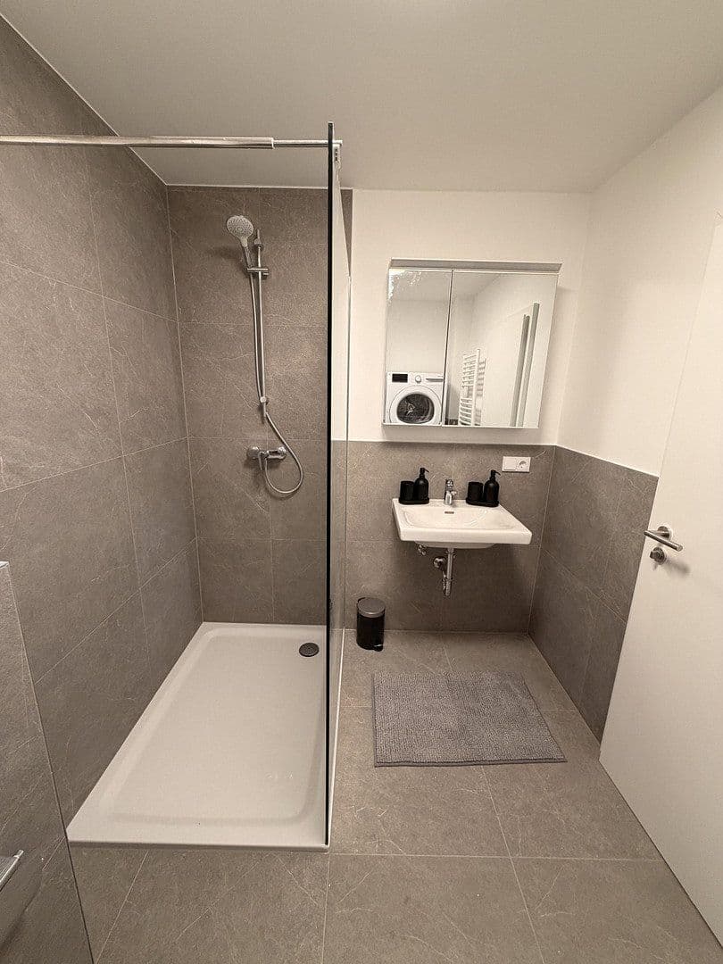 Pronájem bytu 4+1 75 m², München, Bavorsko Pronájem bytu 4+1 75 m², München, Bavorsko