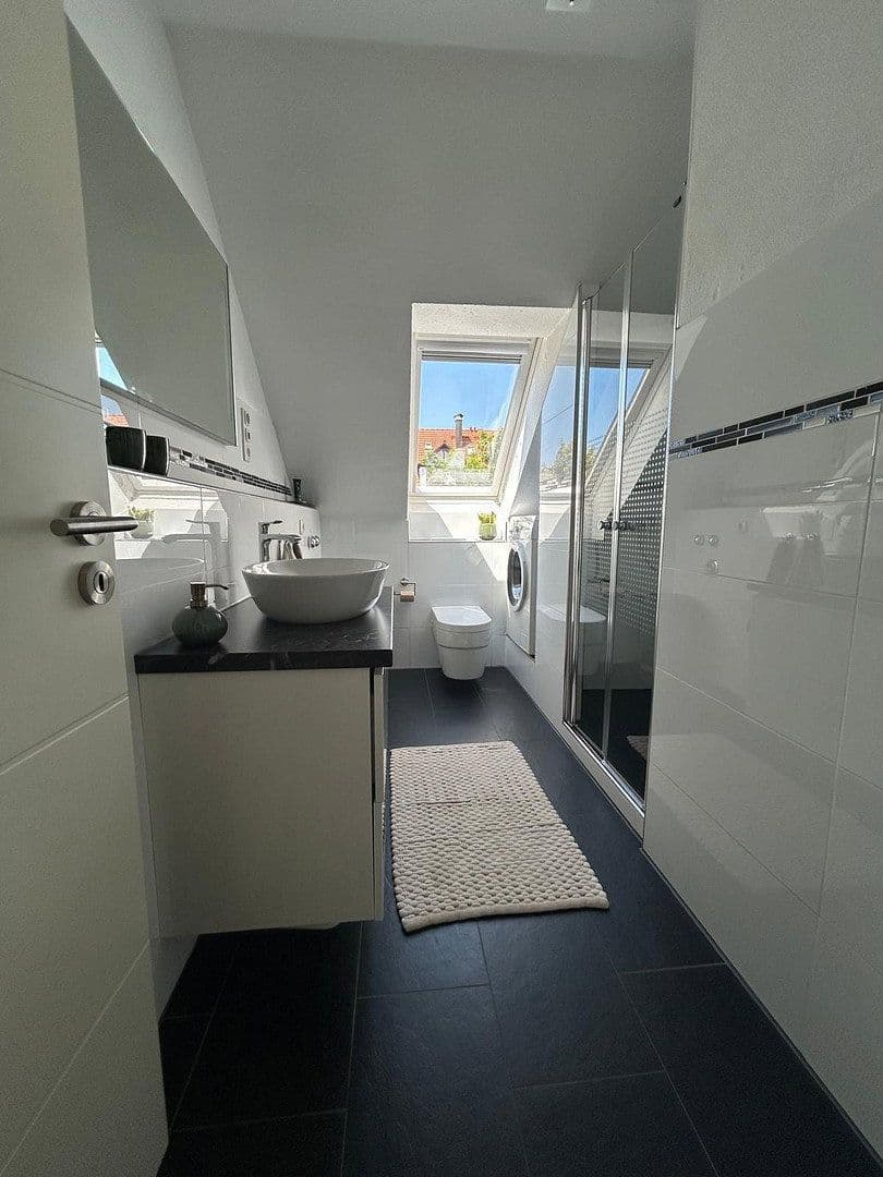 Prodej bytu 3+1 74 m², Königsbrunn, Bavorsko Prodej bytu 3+1 74 m², Königsbrunn, Bavorsko