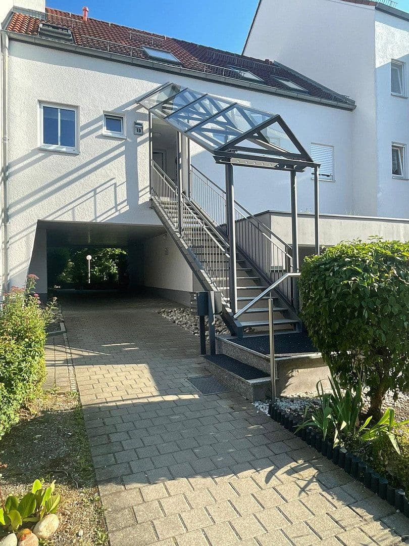 Prodej bytu 3+1 74 m², Königsbrunn, Bavorsko Prodej bytu 3+1 74 m², Königsbrunn, Bavorsko