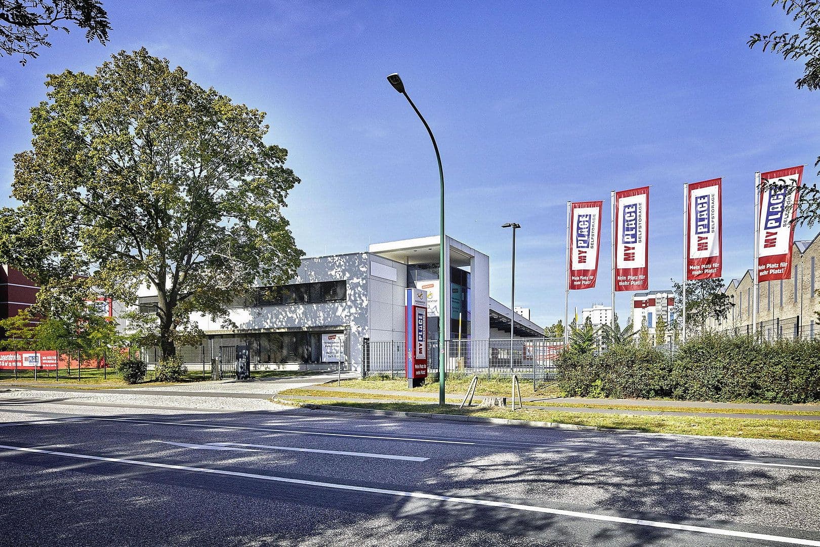 Pronájem nebytového prostoru 139 m², Friedrich-Engels-Strasse 80, Potsdam, Braniborsko Pronájem nebytového prostoru 139 m², Friedrich-Engels-Strasse 80, Potsdam, Braniborsko