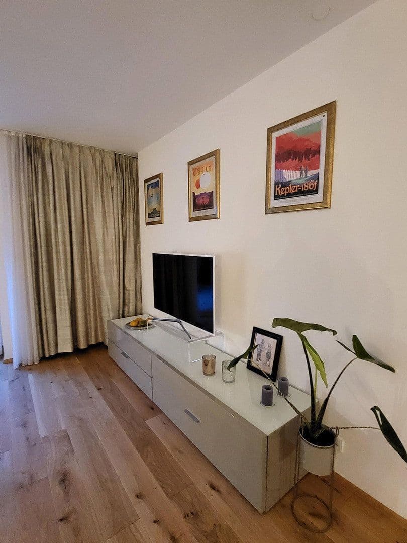 Pronájem bytu 3+1 86 m², Gärtnerweg 7, Frankfurt, Hessen Pronájem bytu 3+1 86 m², Gärtnerweg 7, Frankfurt, Hessen