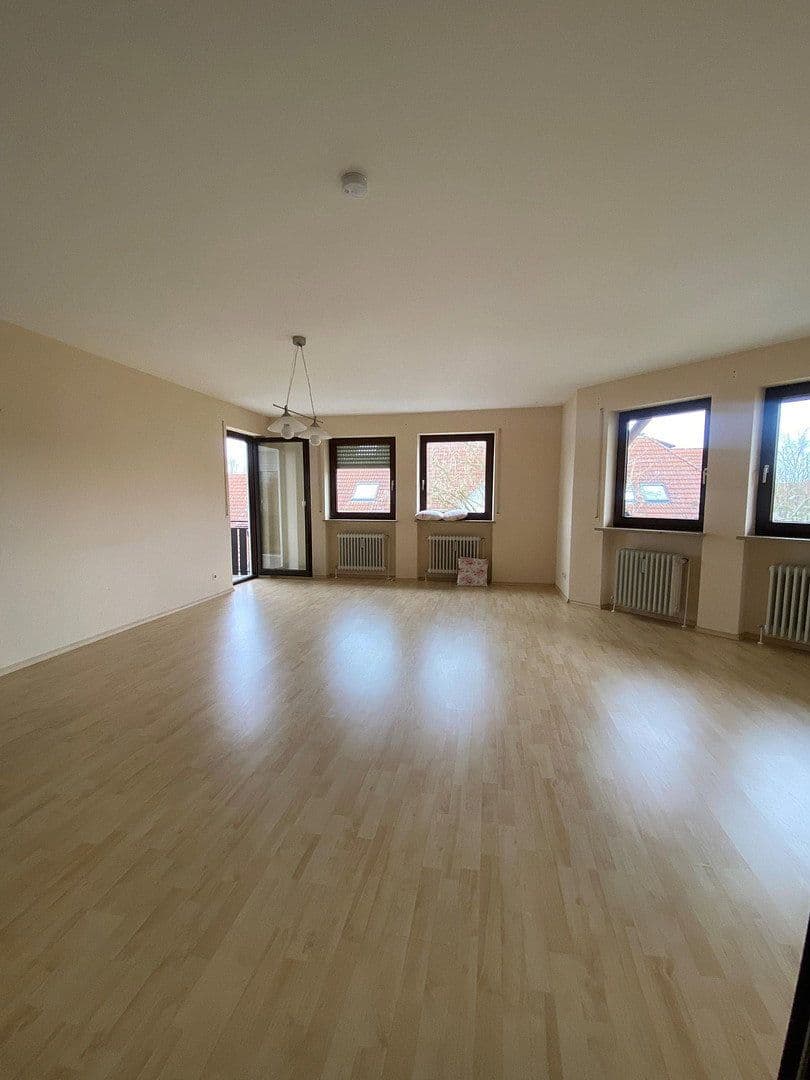 Pronájem bytu 3+1 107 m², Günzburg, Bavorsko Pronájem bytu 3+1 107 m², Günzburg, Bavorsko