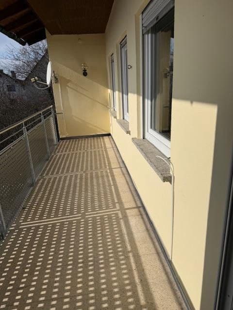 Pronájem bytu 3+1 85 m², Leinburg, Bavorsko Pronájem bytu 3+1 85 m², Leinburg, Bavorsko