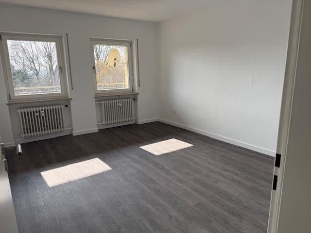Pronájem bytu 3+1 85 m², Leinburg, Bavorsko Pronájem bytu 3+1 85 m², Leinburg, Bavorsko