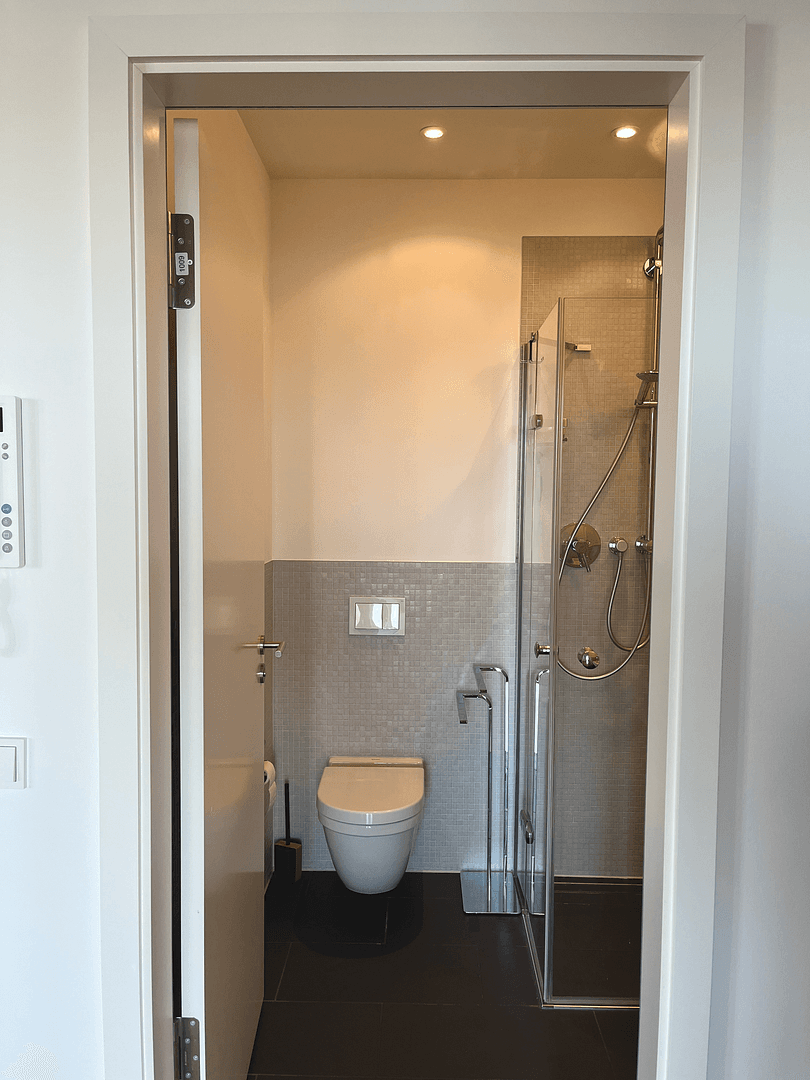 Pronájem bytu 3+1 120 m², Berlin, Berlín Pronájem bytu 3+1 120 m², Berlin, Berlín