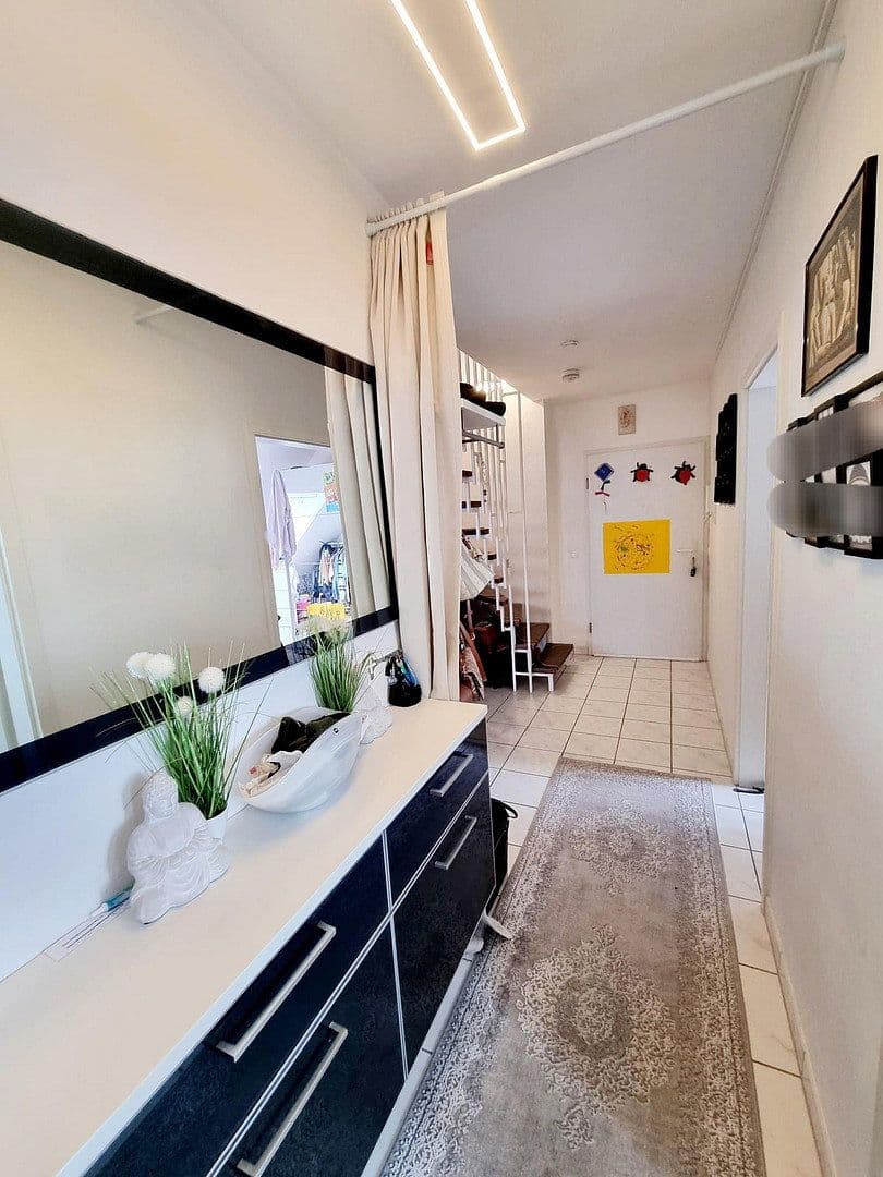 Prodej bytu 4+1 107 m², Borkumerstr.1, Wiesbaden, Hessen Prodej bytu 4+1 107 m², Borkumerstr.1, Wiesbaden, Hessen