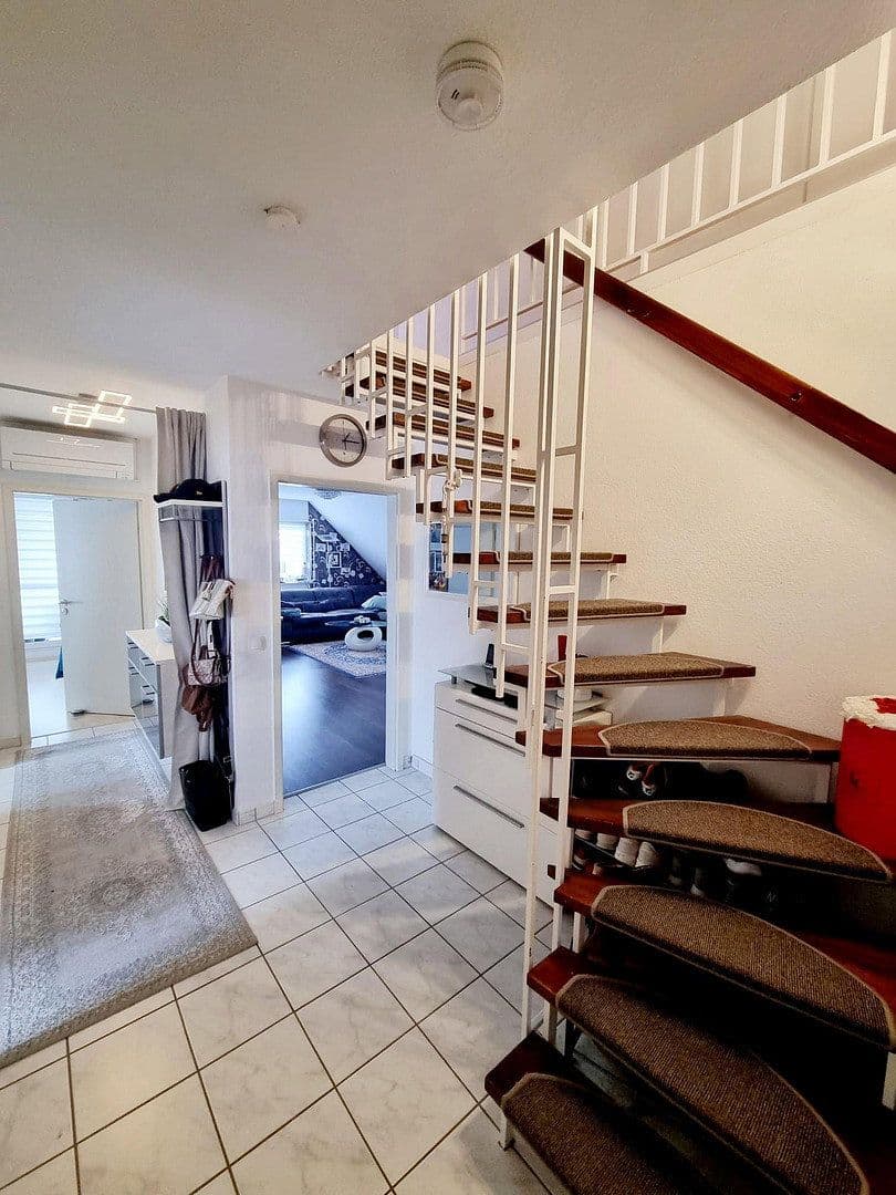 Prodej bytu 4+1 107 m², Borkumerstr.1, Wiesbaden, Hessen Prodej bytu 4+1 107 m², Borkumerstr.1, Wiesbaden, Hessen