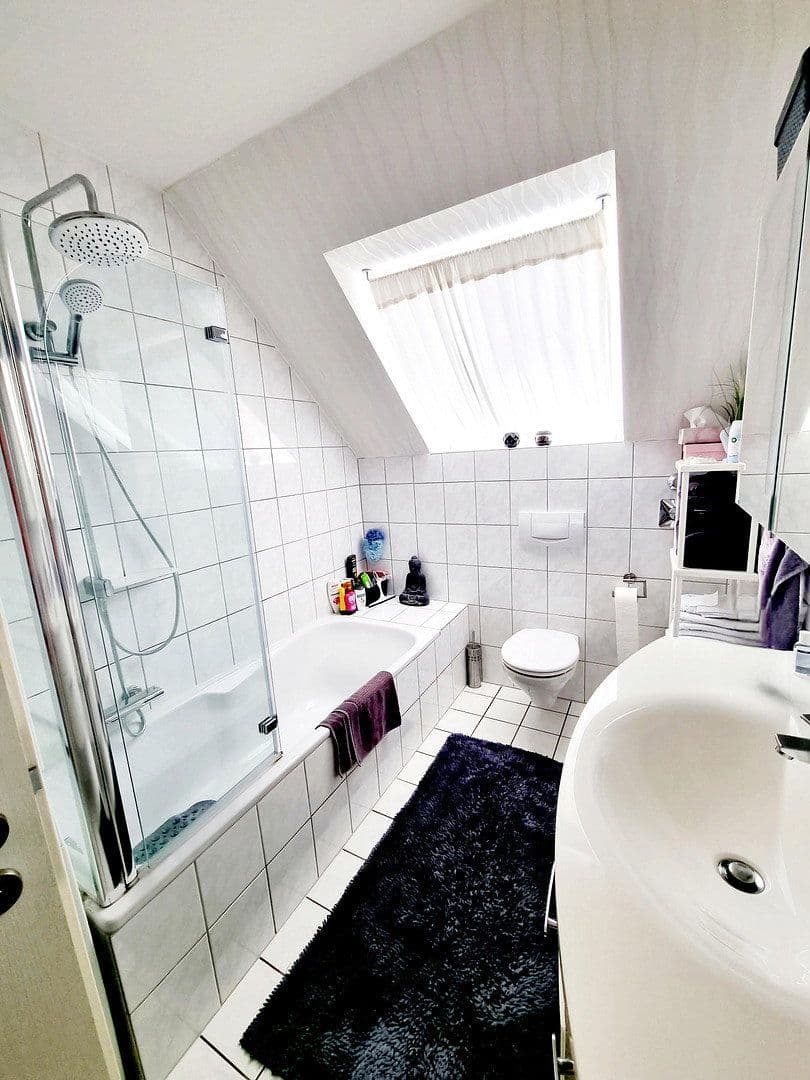 Prodej bytu 4+1 107 m², Borkumerstr.1, Wiesbaden, Hessen Prodej bytu 4+1 107 m², Borkumerstr.1, Wiesbaden, Hessen