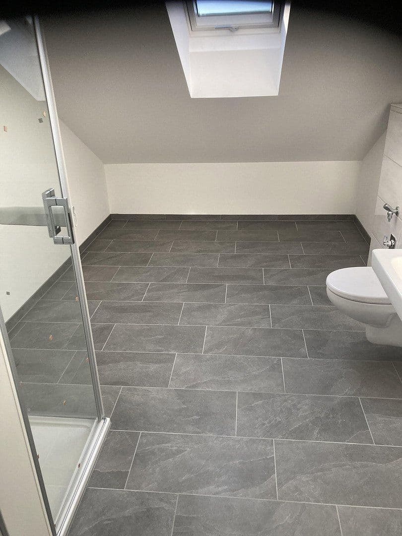 Pronájem domu 160 m², pozemek 450 m², Carlo Schellemannstr 26B, Eggenfelden, Bavorsko Pronájem domu 160 m², pozemek 450 m², Carlo Schellemannstr 26B, Eggenfelden, Bavorsko