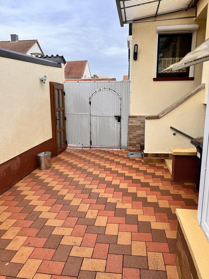 Prodej domu 105 m², pozemek 760 m², Finkenweg 19, Frankenthal, Porýní-Falc Prodej domu 105 m², pozemek 760 m², Finkenweg 19, Frankenthal, Porýní-Falc