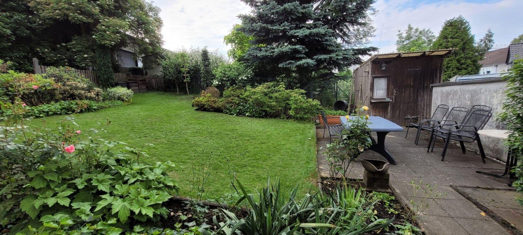 Prodej domu 733 m², pozemek 1.239 m², Wuppertal, Severní Porýní-Vestfálsko Prodej domu 733 m², pozemek 1.239 m², Wuppertal, Severní Porýní-Vestfálsko