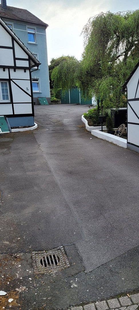 Prodej domu 733 m², pozemek 1.239 m², Wuppertal, Severní Porýní-Vestfálsko Prodej domu 733 m², pozemek 1.239 m², Wuppertal, Severní Porýní-Vestfálsko