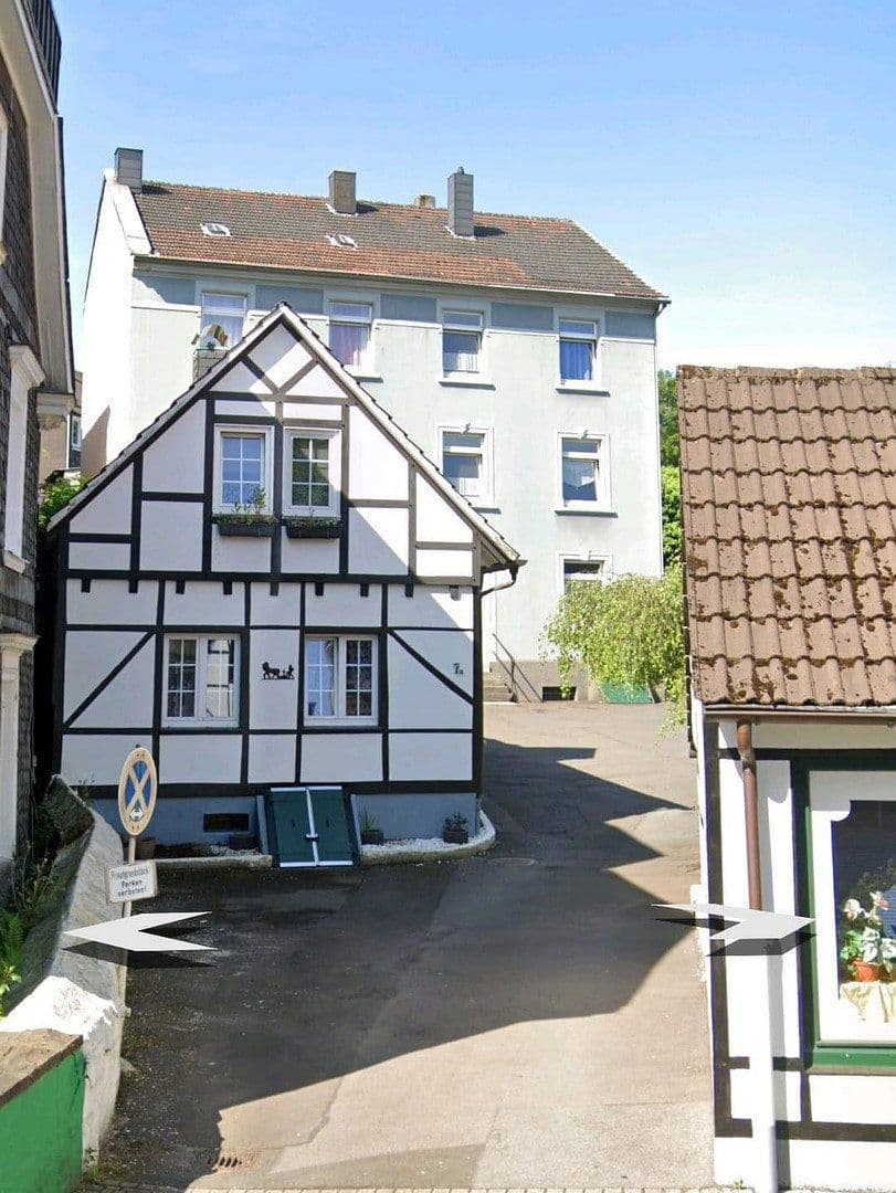 Prodej domu 733 m², pozemek 1.239 m², Wuppertal, Severní Porýní-Vestfálsko Prodej domu 733 m², pozemek 1.239 m², Wuppertal, Severní Porýní-Vestfálsko