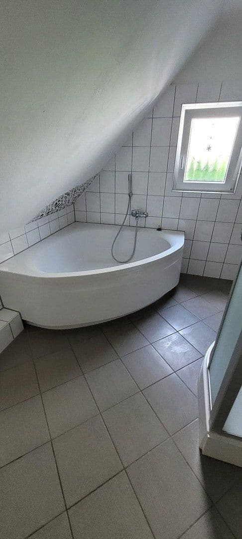 Prodej domu 733 m², pozemek 1.239 m², Wuppertal, Severní Porýní-Vestfálsko Prodej domu 733 m², pozemek 1.239 m², Wuppertal, Severní Porýní-Vestfálsko