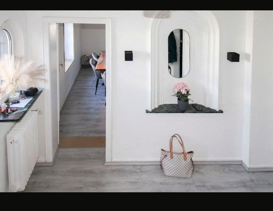 Prodej domu 733 m², pozemek 1.239 m², Wuppertal, Severní Porýní-Vestfálsko Prodej domu 733 m², pozemek 1.239 m², Wuppertal, Severní Porýní-Vestfálsko