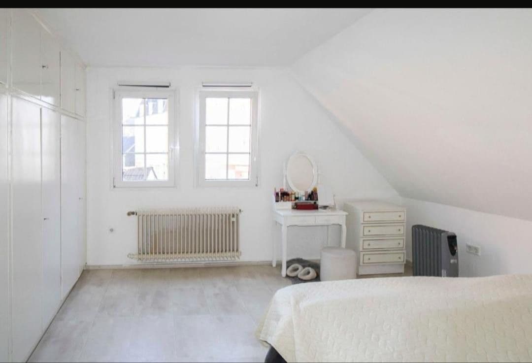 Prodej domu 733 m², pozemek 1.239 m², Wuppertal, Severní Porýní-Vestfálsko Prodej domu 733 m², pozemek 1.239 m², Wuppertal, Severní Porýní-Vestfálsko