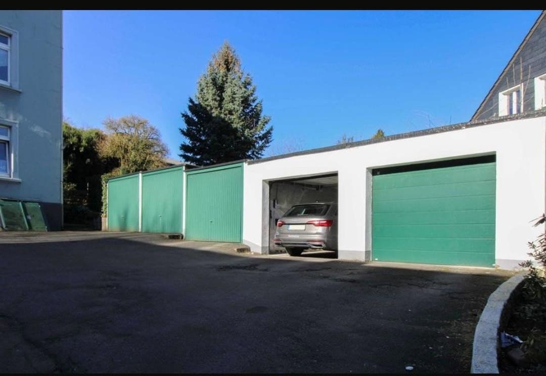 Prodej domu 733 m², pozemek 1.239 m², Wuppertal, Severní Porýní-Vestfálsko Prodej domu 733 m², pozemek 1.239 m², Wuppertal, Severní Porýní-Vestfálsko