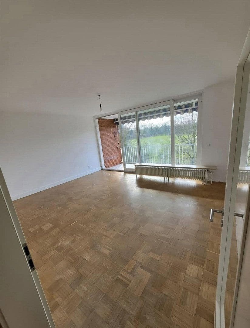 Pronájem bytu 3+kk 90 m², Ulzburger Straße 693, Norderstedt, Šlesvicko-Holštýnsko Pronájem bytu 3+kk 90 m², Ulzburger Straße 693, Norderstedt, Šlesvicko-Holštýnsko