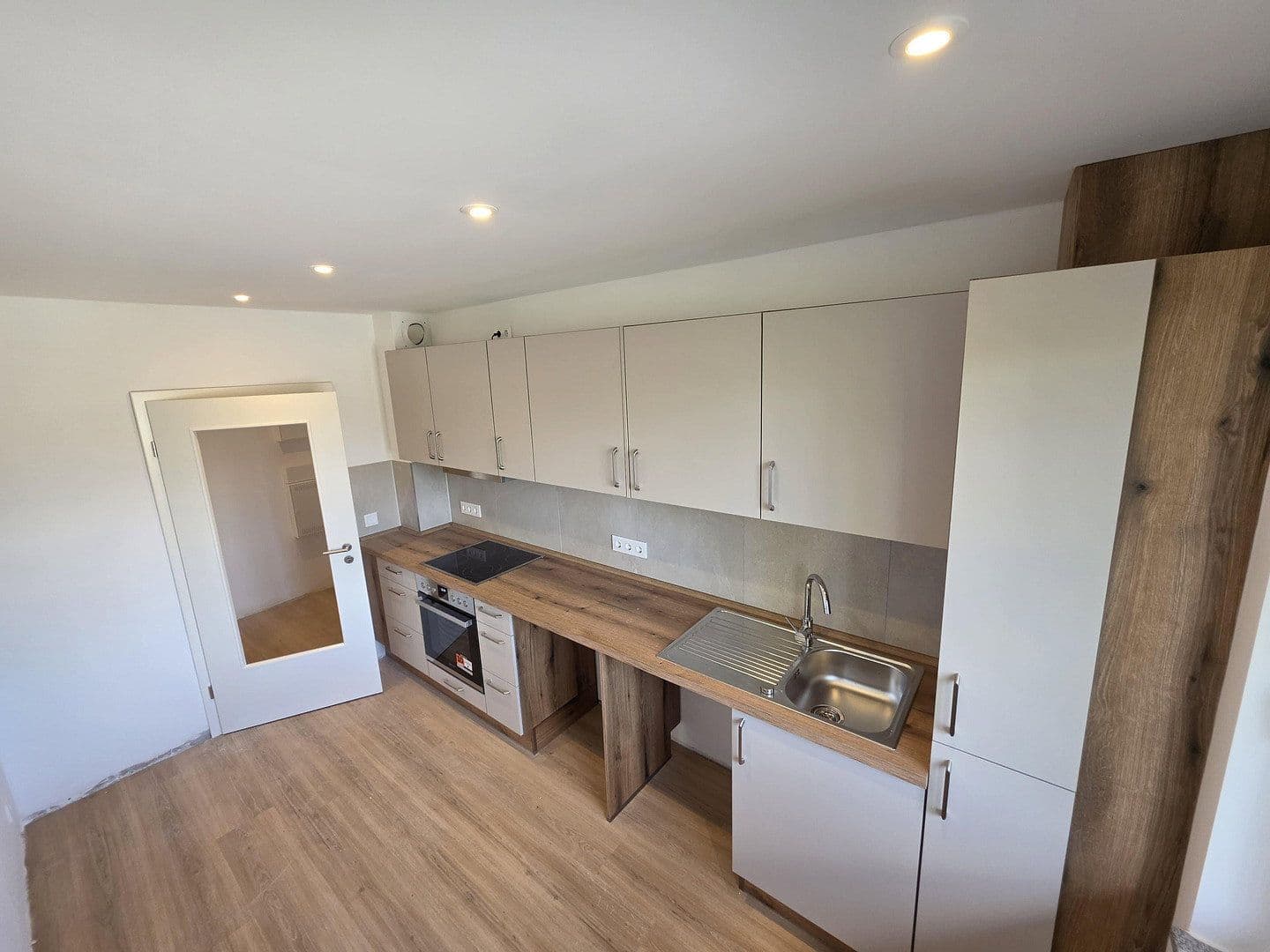 Pronájem bytu 3+kk 90 m², Ulzburger Straße 693, Norderstedt, Šlesvicko-Holštýnsko Pronájem bytu 3+kk 90 m², Ulzburger Straße 693, Norderstedt, Šlesvicko-Holštýnsko