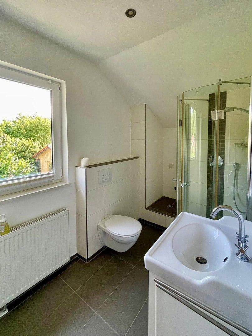 Prodej domu 161 m², pozemek 355 m², Isen, Bavorsko Prodej domu 161 m², pozemek 355 m², Isen, Bavorsko