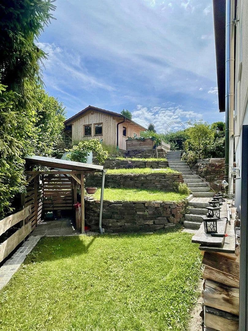 Prodej domu 161 m², pozemek 355 m², Isen, Bavorsko Prodej domu 161 m², pozemek 355 m², Isen, Bavorsko