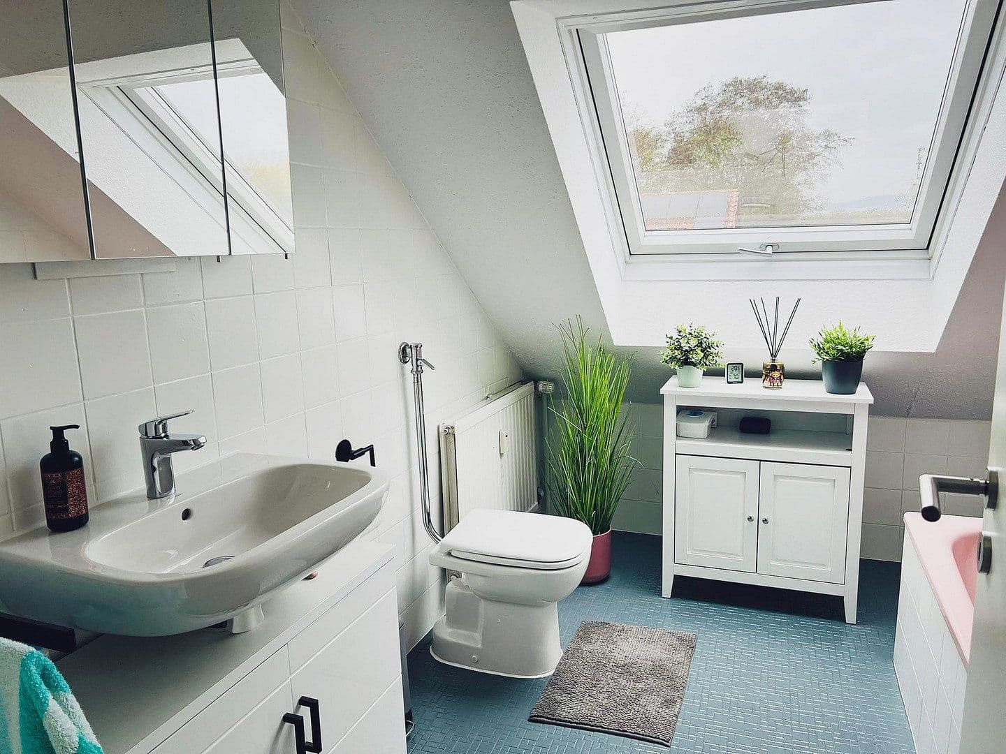 Prodej domu 306 m², pozemek 629 m², Ellerstadt, Porýní-Falc Prodej domu 306 m², pozemek 629 m², Ellerstadt, Porýní-Falc