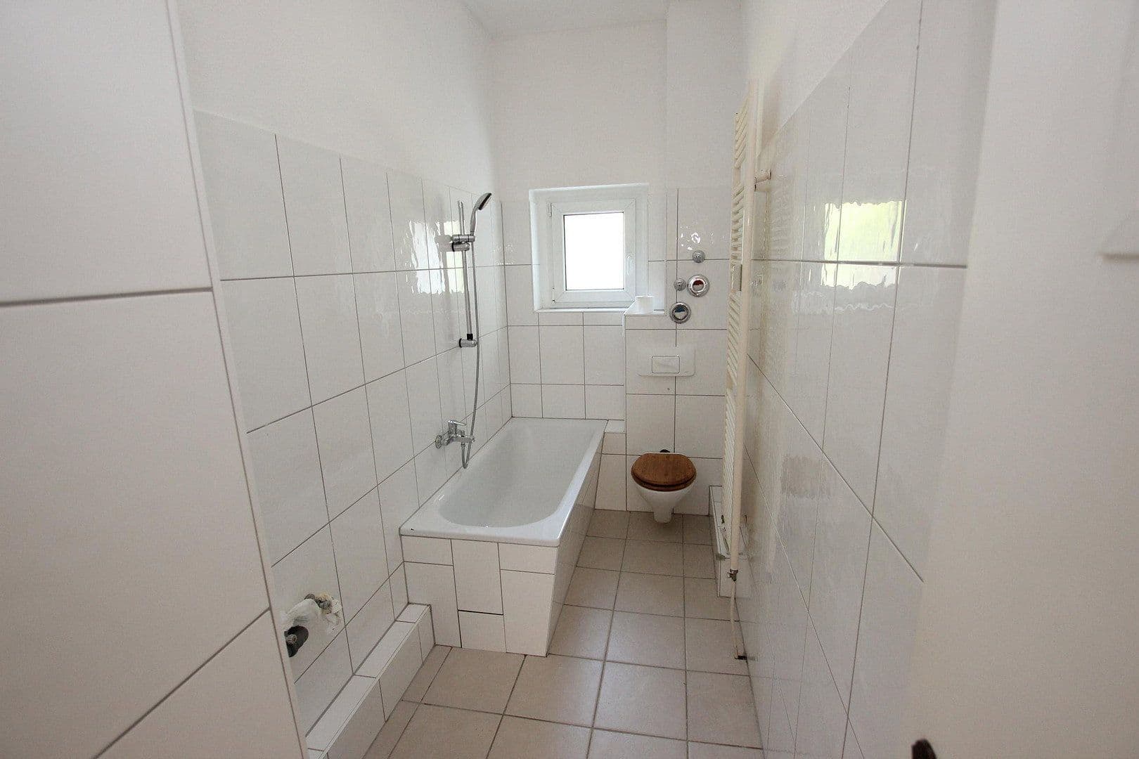 Pronájem bytu 3+1 80 m², Schmöckwitzer Straße 109, Eichwalde, Braniborsko Pronájem bytu 3+1 80 m², Schmöckwitzer Straße 109, Eichwalde, Braniborsko