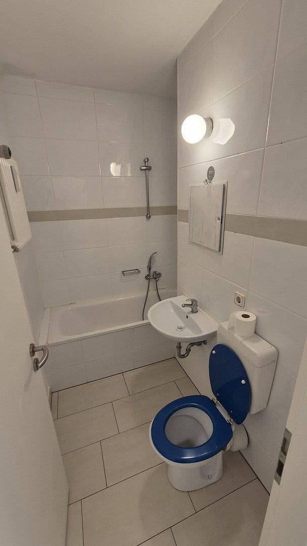 Pronájem bytu 1+1 30 m², Nennhauser Damm, Berlin, Berlín Pronájem bytu 1+1 30 m², Nennhauser Damm, Berlin, Berlín