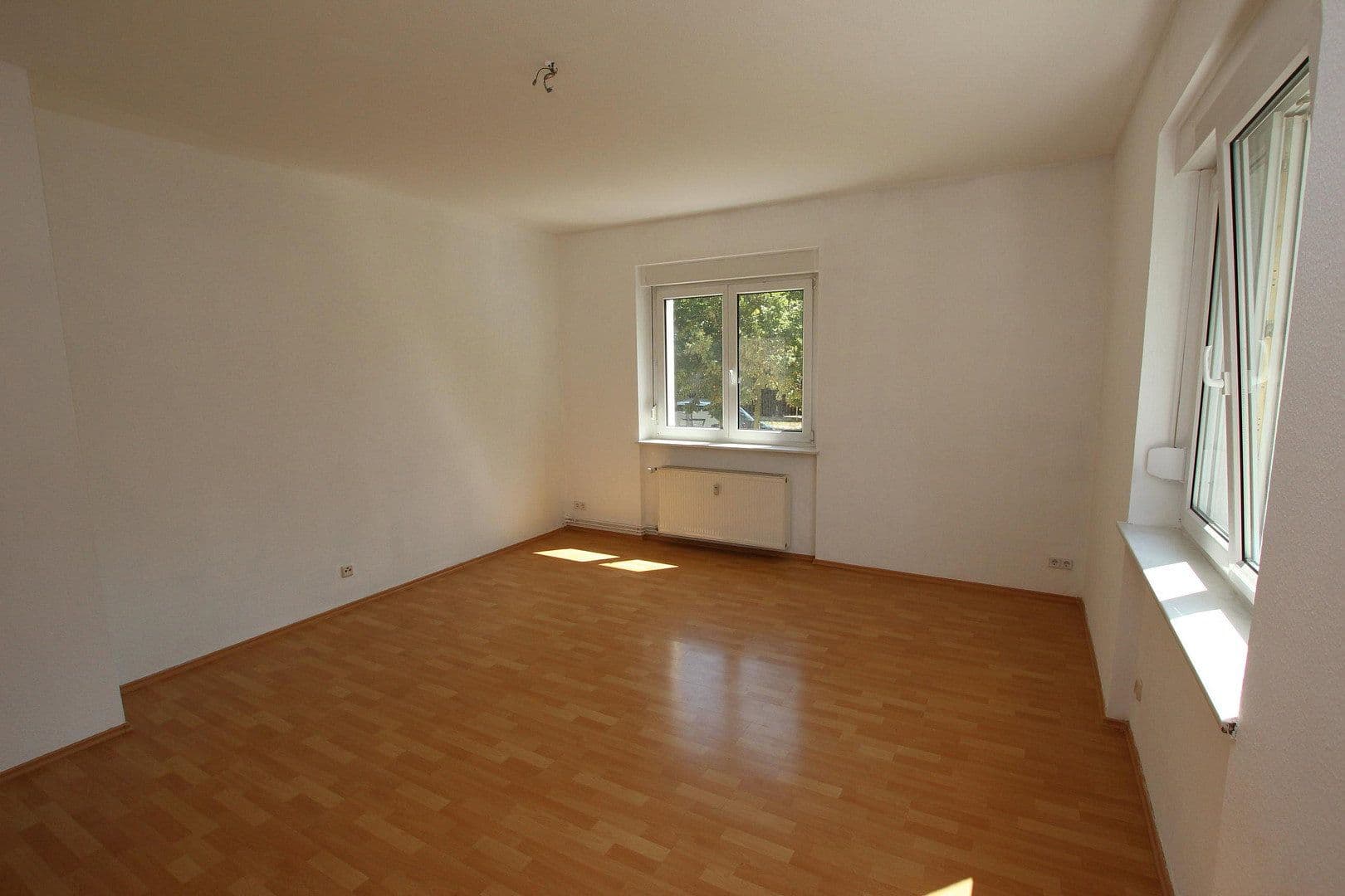 Pronájem bytu 3+1 80 m², Schmöckwitzer Straße 109, Eichwalde, Braniborsko Pronájem bytu 3+1 80 m², Schmöckwitzer Straße 109, Eichwalde, Braniborsko