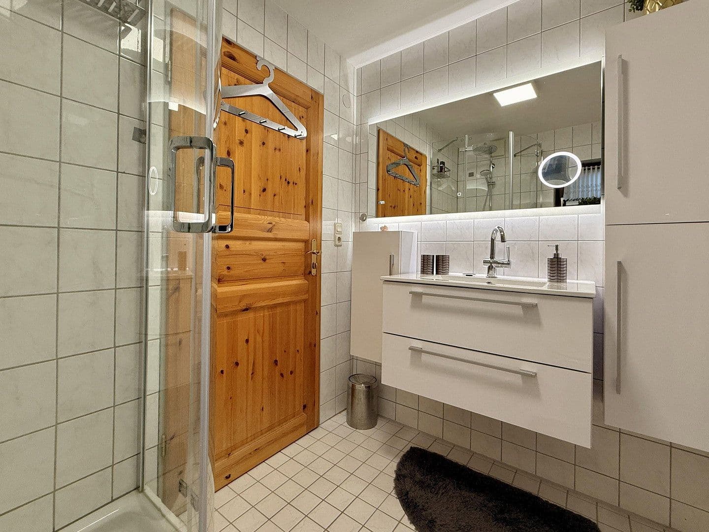 Prodej domu 227 m², pozemek 858 m², Schleebachstr. 34b, Roetgen, Severní Porýní-Vestfálsko Prodej domu 227 m², pozemek 858 m², Schleebachstr. 34b, Roetgen, Severní Porýní-Vestfálsko