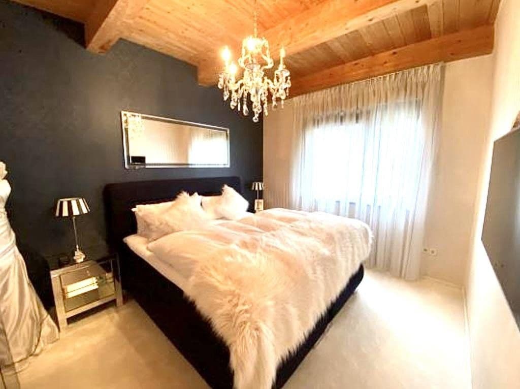Prodej domu 227 m², pozemek 858 m², Schleebachstr. 34b, Roetgen, Severní Porýní-Vestfálsko Prodej domu 227 m², pozemek 858 m², Schleebachstr. 34b, Roetgen, Severní Porýní-Vestfálsko